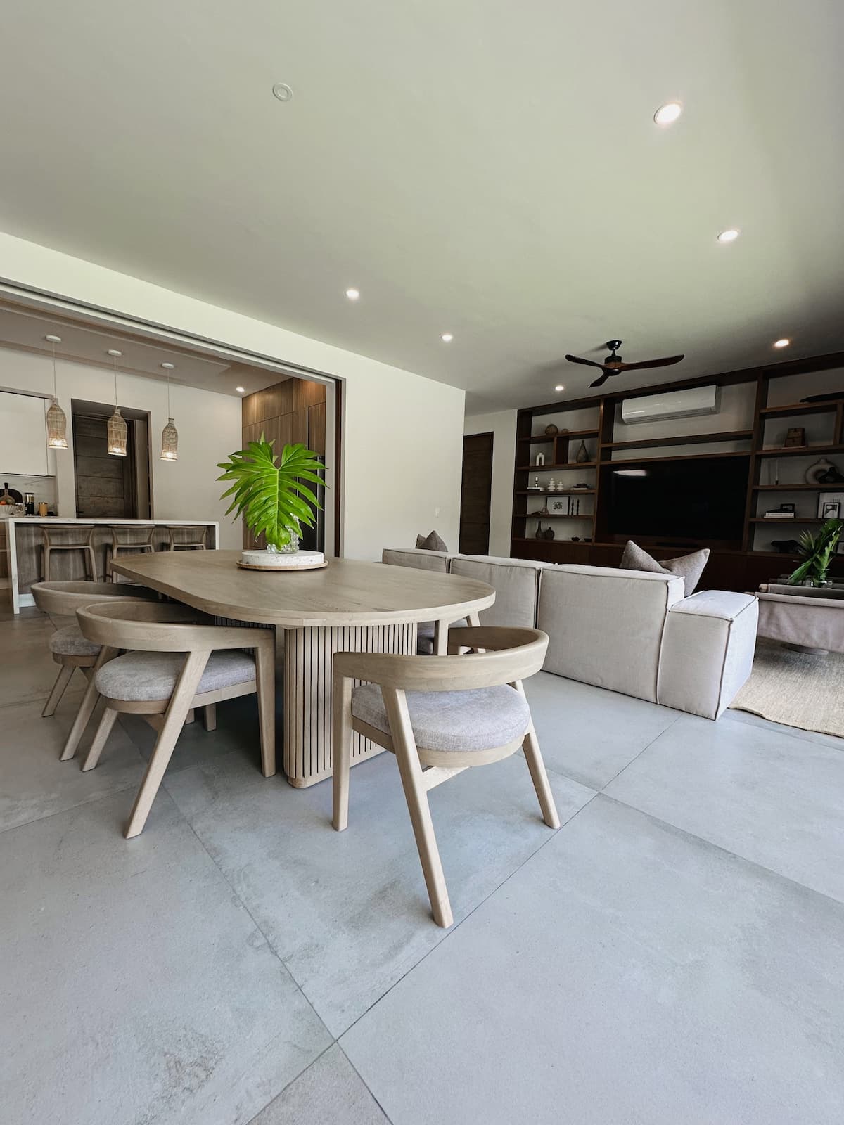 Dining table for 8 people